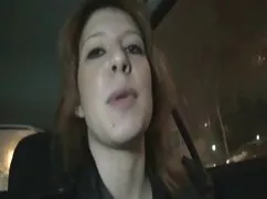 Increíble pelirroja  ...