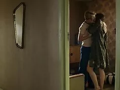 Chica alegre señoras ...