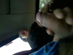 Puta caliente se bur ...