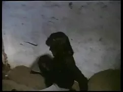 Nikki Taylor tragand ...