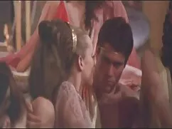 Pequeña adolescente  ...