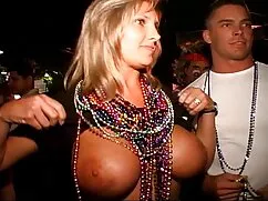 ¡Mamá súper sexy Dou ...