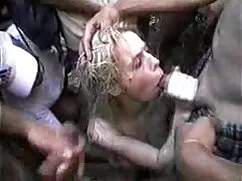 Nena con grandes nat ...