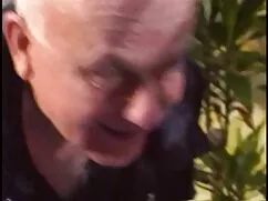 Jovencita linda foll ...