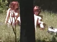 Padrastro enojado se ...